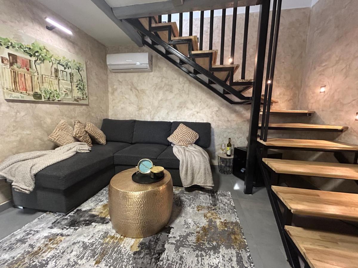 Vela & Vega Apartamento Višnjan Exterior foto